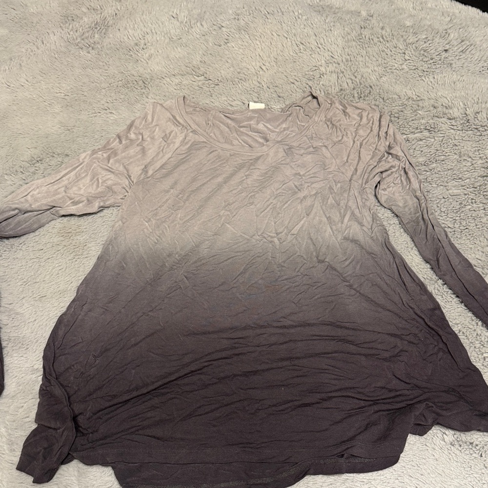 Hollister Women's Gray Ombre Long Sleeve Tunic